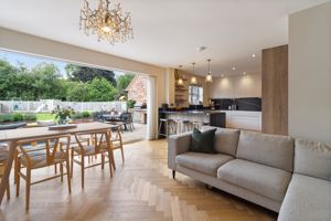 Kitchen/diner- click for photo gallery